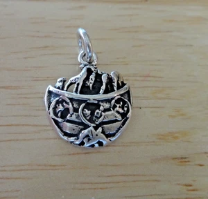 Sterling Silver 17x15mm Fancy Religious Noah's Ark Charm - Picture 1 of 3