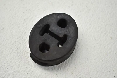 Soporte de buje de goma para colgador de escape Subaru WRX 2008-2014 44066AE021 OEM 08-14 Foto 1 de 4