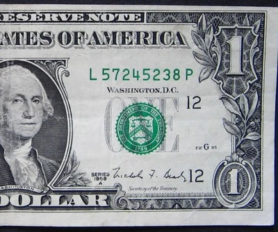 1988A $1 (ONE DOLLAR) - NOTE - SERIAL NUMBER - SHIFT LOW - ERROR - Image 1 of 3