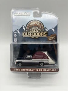 2024 Greenlight 1982 Chevy C10 Silverado Great Outdoors Diecast 1:64 NEU - Bild 1 von 7