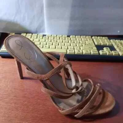 Sandália Sam Edelman Delanie com tiras marrom tamanho 8,5 usada uma vez em excelente estado - Imagem 1 de 4