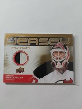 2010-11 Upper Deck Series 1 Martin Brodeur Game Used Patch SSP 12/15 GJ-MB