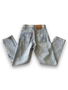 Vintage 90s Levi's 550 Light Wash Mom Jeans High Rise Blue White 28x30 Fit 26x29 - Picture 1 of 18