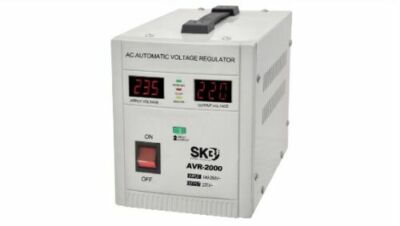 Stabilizzatore Di Tensione SKB 2000VA 1200W - Doppio Display LED, Protezione Elettrodomestici