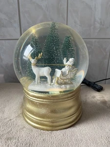 NEU* LUMIDA Xmas LED-Schneekugel mit Musikfunktion inkl. Adapter & Timer (1352) - Bild 1 von 3