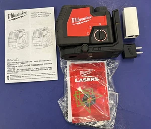 Milwaukee Laser ricaricabile USB verde linea incrociata 3521-20 - Foto 1 di 5