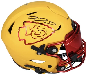 Casco Patrick Mahomes autografato cromato intarsiato Chiefs SpeedFlex Beckett LE 15 - Foto 1 di 3