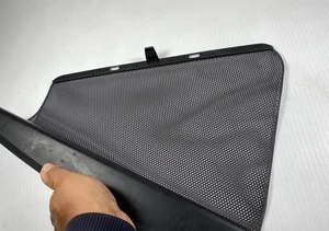 BMW E39 540i 528i 525i WAGON PASSENGER REAR QUARTER WINDOW SUN SHADE 8225722 - Picture 1 of 3