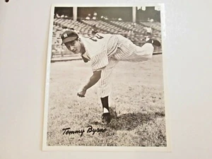 Vintage 8 x 10 Picture New York Yankees Tommy Byrne - Picture 1 of 1