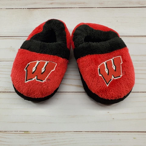 Wisconsin Badgers Toddler Slippers Size 5 Size 6 Cover