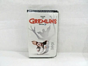 Gremlins (VHS, 1999, Clamshell) - Picture 1 of 3