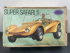 Revell Super Safari Dune Buggy Club Kit 1:25 McM - Imagen 1 de 8