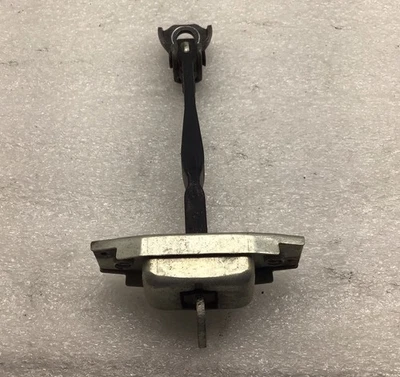 Bisagra de tope de puerta delantera izquierda Toyota Corolla 2002-2006 Foto 1 de 4