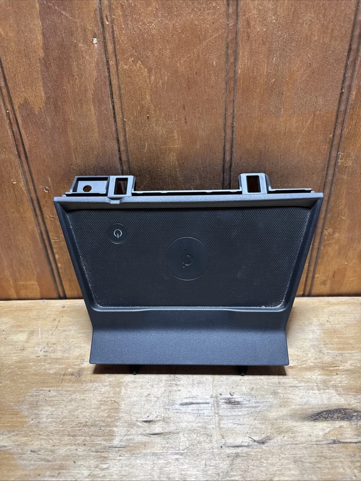 Mazda CX-5 2017-2025 consola central delantera módulo de plataforma de carga inalámbrica Foto 1 de 2