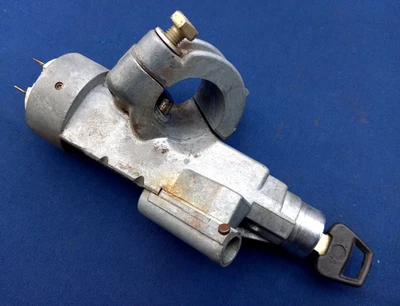 Genuine Land Rover Series 3 Ignition Barrel Column Steering Lock & Key - Image 1 of 4