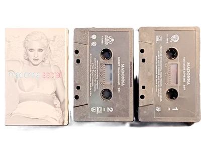 Madonna "Secret" Cassette Single plus "You Must Love Me" from Evita Foto 1 de 3