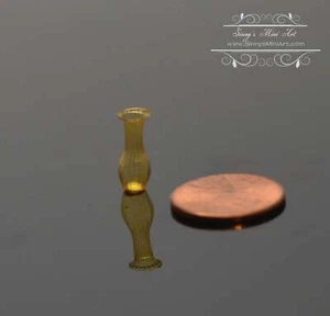 1:24 Dollhouse Miniature Ridged Yellow Glass Bud Vase BD HB587 - Picture 1 of 1