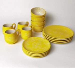 16 Piece Dinnerware Set TEMPTATIONS FLORAL LACE YELLOW Plates Bowl Mug Limited! - Picture 1 of 12