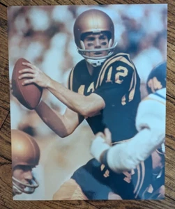 Roger Staubach Navy Midshipmen Quarterback 8X10 UNSIGNED Gloss Color Photo - Picture 1 of 2
