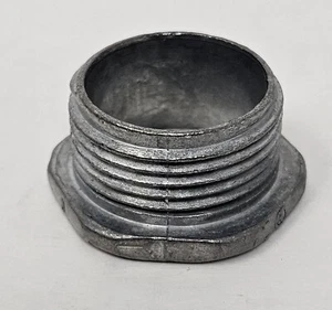 Thomas & Betts HA 203 1" Rigid Conduit Nipple Zinc Die Cast Qty 25 - Picture 1 of 3