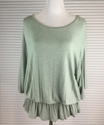 Clothing & Co Elbow Smock Hem Women’s Top Size 16 Green Viscose Blend 3/4 Sleeve - image 1 of 4