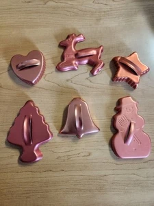 Lot Of 6 NOS MIRRO Vintage Aluminum Cookie Cutters Copper Color NEVER USED - Picture 1 of 8