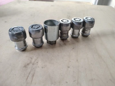 2013-2017 Jeep WRANGLER, Wheel Lock Set - OEM MOPAR 82216386 - Image 1 of 4