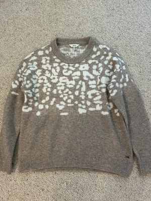 Suéter Pullover Mujer Joules Gran Tamaño Tostado/Blanco Estampado Animal Talla US 4 USADO EN EXCELENTE ESTADO Foto 1 de 4