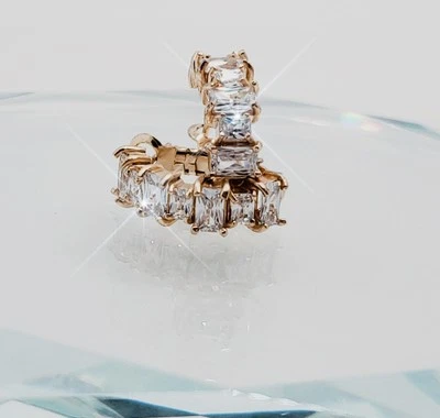 Pendientes de aro Giani Bernini enchapados en oro de 18 quilates circonita cúbica corte esmeralda precio de venta sugerido por el fabricante 135 USD Foto 1 de 4