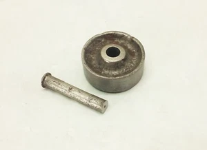 Antigua máquina de coser Singer de colección marco base rodillo de rueda con eje de pasador - Imagen 1 de 10