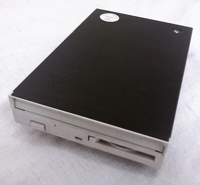 SYQUEST SQ3105S 103080-00  3.5" INTERNAL SCSI DRIVE 105MB 50PIN - Image 1 of 2