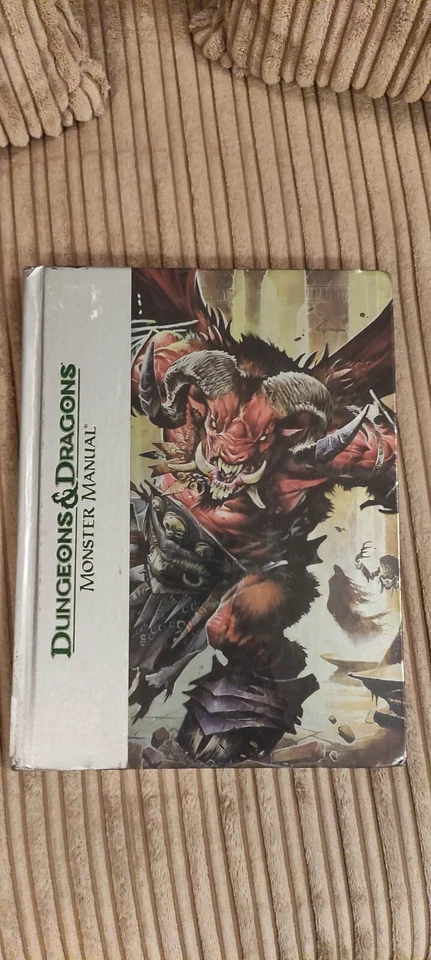 Dungeons & Dragons 4a Edizione Deluxe Monster Manuale - Immagine 1 di 1