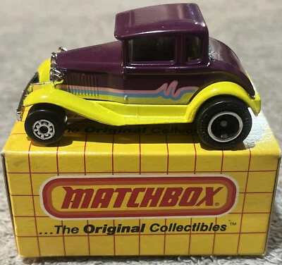 caixa de fósforos modelo Ford, roxo/amarelo - Imagem 1 de 4