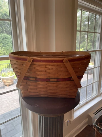 Longaberger Christmas Basket Large Antique Red and Green Cover