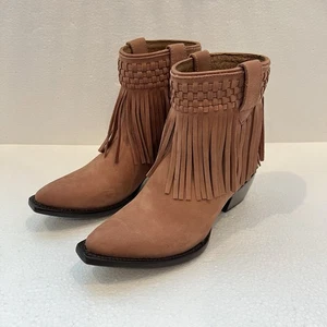 FRYE Nubuck Leather Sacha Short Fringe Boots Rose Women’s US 7.5B NWOB - Picture 1 of 11