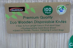 3 X 100 ECO FRIENDLY DISPOSABLE WOODEN KNIVES FREE POST - Foto 1 di 4