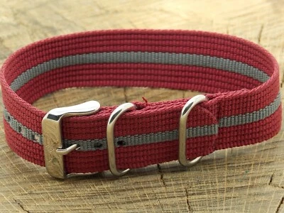 Correa de reloj vintage NOS sin usar nailon borgoña/gris con hebilla tono plata 22 mm de ancho Foto 1 de 4