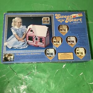 1985 Dura-Craft Sweet Heart Dollhouse Wood Kit SW125 NEW