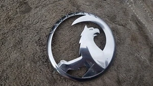 vauxhall astra J 2008 - 2011 front bumper emblem badge decal logo chrome BROKEN - Picture 1 of 8