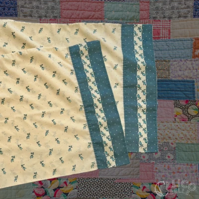 Juego de funda de almohada vintage años 90 tetera Chintz floral azul y marfil cabaña Foto 1 de 4