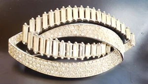 Broche prendedor corona rara Trifari baguette y pavé estrás chapado en rodio so-22 - Imagen 1 de 9