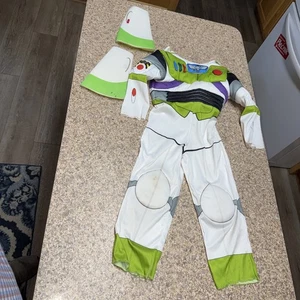 Disney TOY STORY BUZZ LIGHTYEAR Deluxe Child Halloween Costume No Tags 30” Long - Picture 1 of 6