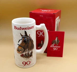 Mugs de Noël Budweiser Holiday Stein édition 90e anniversaire 2023 série NEUF ! - Photo 1/4