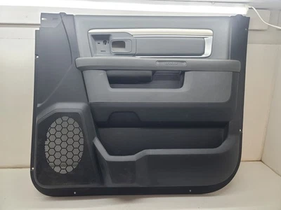 2013-2018 DODGE RAM 1500 Painel Interno da Porta Frontal LADO DIREITO PASSAGEIRO FABRICANTE DE EQUIPAMENTO ORIGINAL - Imagem 1 de 4
