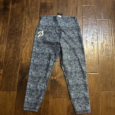 Nuevo Con ETIQUETAS PELOTÓN Leggings Grandes Longitud Recortada Esencial Cadencia Capri Foto 1 de 4