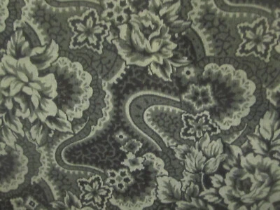 Cotton Floral Green Floral on Dark-Green Springs Blender Tonal 2yd 33" x 44 - Image 1 of 4