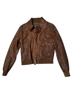 Jaqueta Bombardeiro Feminina de Couro Sintético Marrom Members Only X Urban Outfitters, Média - Imagem 1 de 4