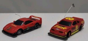 Ferrari #3 rot und TCR #8 Nascar Lager -- Vintage Tyco Slotcars - Bild 1 von 6