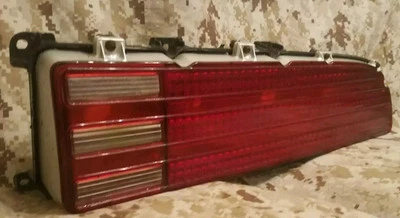 1974 1975 1976 1977 1978 Pontiac Firebird fórmula Trans-Am Rt lanterna traseira GM OEM - Imagem 1 de 4