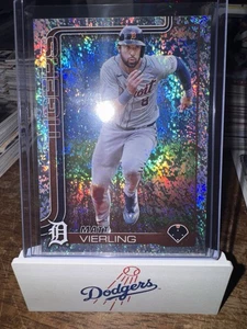 2025 Topps Serie 1 - Matt Vierling #166 Holofoil Detroit Tigers - Foto 1 di 4